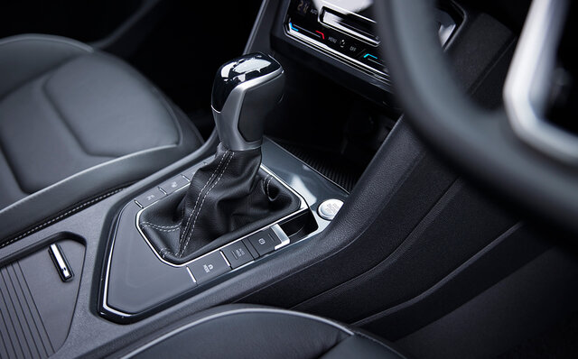 Test Drive of the New Volkswagen Tiguan: An All-Around Model with a Well-Balanced Blend of Driving Performance and Interior Space.