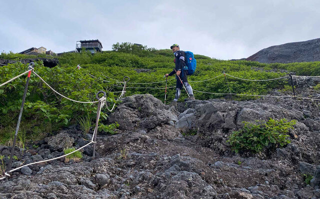 An exceptional experience climbing with a leading Mt. Fuji climbing expert. Recommendation for "Glamorous Fuji Climb" | TRAVEL