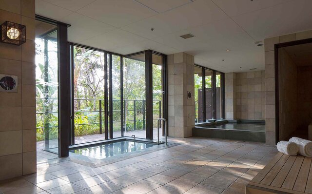 New Club Lounge! How does The Ritz-Carlton, Okinawa measure up? | TRAVEL