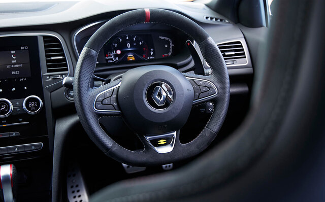 The Ultimate Handling Machine at the Peak of Maturity – Test Drive: The Renault Mégane R.S. | Renault