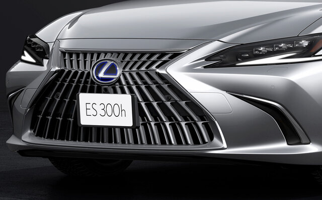 Exterior, Ride Comfort, and Driving Performance Refined—Lexus ES Undergoes Minor Changes | LEXUS