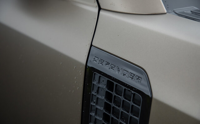 110ファンにとって大いなる朗報──新型ディフェンダー110のディーゼルモデルに試乗｜Land Rover