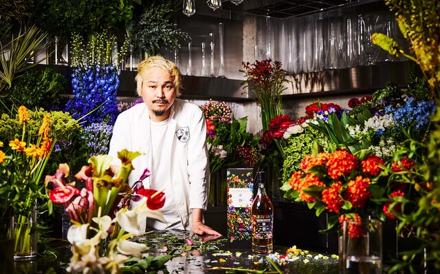 グレンモーレンジィのイメージを約100種類の花で表現した、東 信氏とのコラボモデル｜GLENMORANGIE