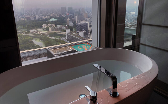 Directly Connected to Otemachi Station. Four Seasons Hotel Tokyo at Otemachi Was a Culinary Paradise with Imperial Palace Views! | TRAVEL