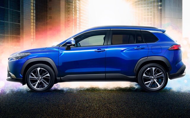 カローラシリーズ初のSUV、ついに登場｜TOYOTA