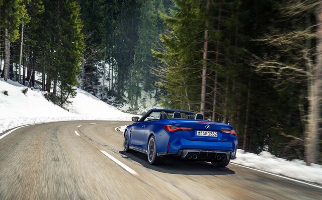 A Convertible Model Joins the M4, Whose Main Stage is the Circuit | BMW