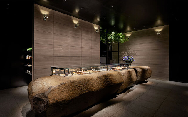 Tokyo's most sought-after pastry shop right now. The perfect place for a gift this autumn. | AMAN