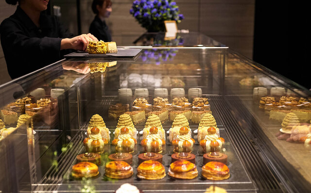 Tokyo's most sought-after pastry shop right now. The perfect place for a gift this autumn. | AMAN