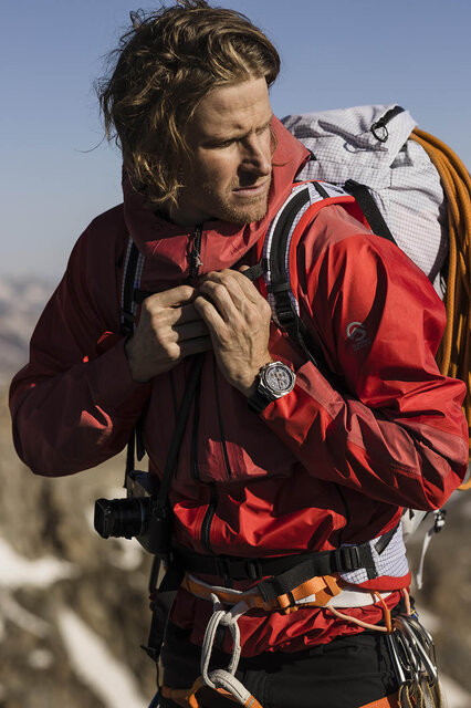 Vacheron at the summit. This is the ultimate premium watch for outdoor use! | VACHERON CONSTANTIN