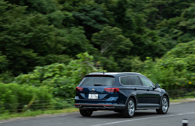 ワゴンではありきたりな気がする人に──フォルクスワーゲン パサート オールトラックTDI 4モーションに試乗｜Volkswagen