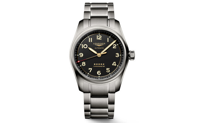 A masterpiece model, inheriting the 1940s aviation watch, is further refined with a more rugged titanium case. | LONGINES