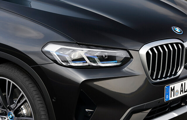 BMW、ハンズオフ機能などを追加したマイチェン版X3 、X4を発売｜BMW