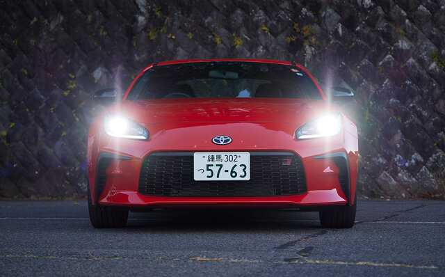 Test drive of the new GR86: Recommended for those who constantly seek exhilaration in their drive | TOYOTA