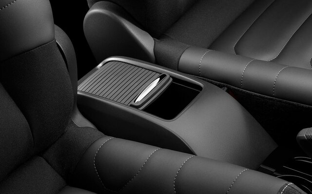 Citroën C3 Aircross SUV receives a minor change, with a face that more boldly asserts its SUV identity | CITROEN