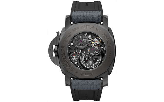 パネライとブラバスが初コラボ！　パネライ サブマーシブル S ブラバス Black Ops エディション｜PANERAI