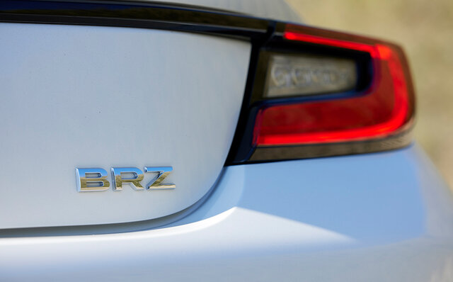 新型スバルBRZに試乗──BRZと86、2モデルの個性がきちんと確立されていた｜SUBARU