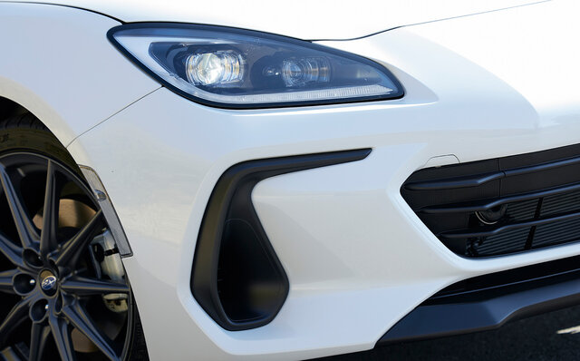 新型スバルBRZに試乗──BRZと86、2モデルの個性がきちんと確立されていた｜SUBARU