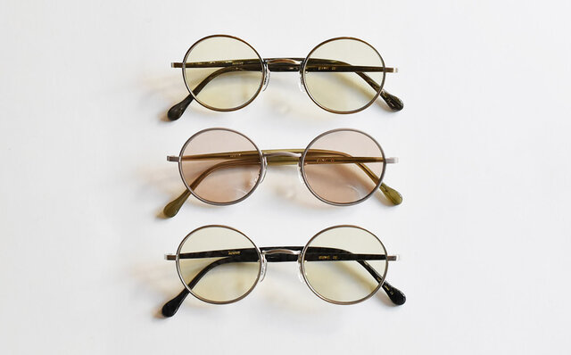 Inspired by "stones" found on the coast of Sado Island. Eyeglass frames made of acetate | kearny