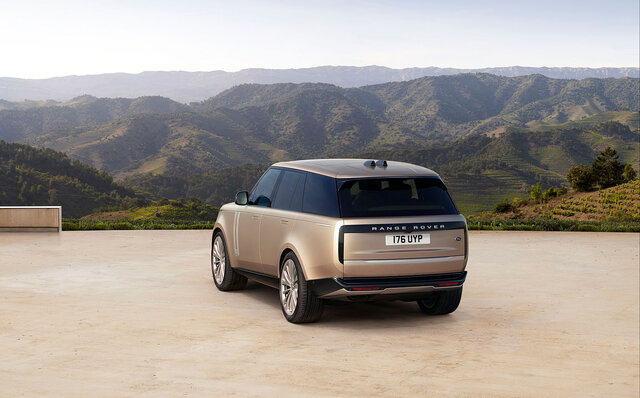 The Range Rover is fully redesigned for the first time in nine years | Land Rover
