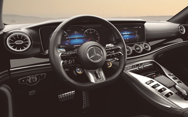 改良型エアサスペンションを設定した「メルセデス AMG GT 4ドアクーペ」が日本でも発売｜Mercedes AMG