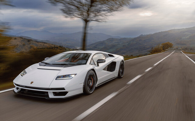 The Countach LPI 800-4 Makes Its First Public Road Debut | Lamborghini