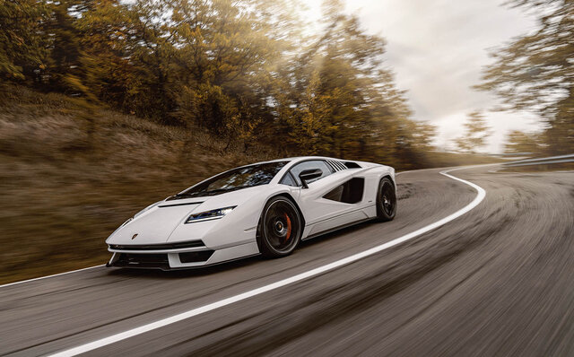 The Countach LPI 800-4 Makes Its First Public Road Debut | Lamborghini