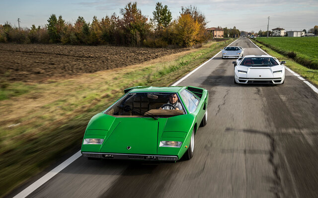 The Countach LPI 800-4 Makes Its First Public Road Debut | Lamborghini