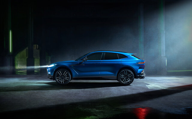 世界でもっともパワフルなラグジュアリーSUV「アストンマーティンDBX707」がデビュー｜ASTON MARTIN