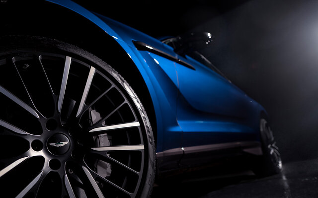 世界でもっともパワフルなラグジュアリーSUV「アストンマーティンDBX707」がデビュー｜ASTON MARTIN