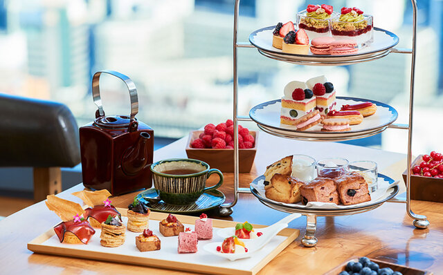 Embrace Spring at Andaz Tokyo! Special Spring Menus Featuring Cherry Blossom Sweets and Vibrant Dishes | Andaz Tokyo