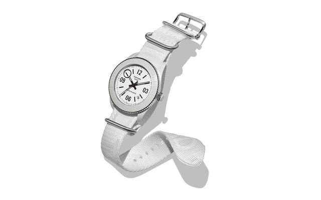 トム フォードが手掛けるサステナブルピース「OCEAN PLASTIC SPORT」｜TOM FORD