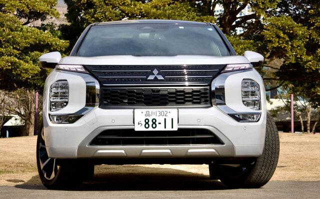 Significantly Evolved from its Predecessor – Test Drive of the New Mitsubishi Outlander PHEV, a Flagship SUV | MITSUBISHI