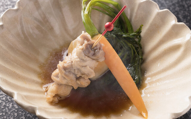 料理人の知識・手捌きを独占する和食版シェフズ・テーブル。「星のや軽井沢」究極のもてなしがここにあり！｜TRAVEL
