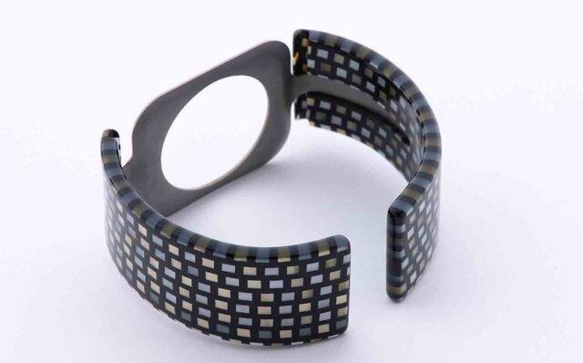 The "Air Bangle" for Apple Watch, born from Sabae's eyewear craftsmanship | SANYOU