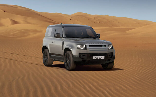 都会の夜に映えるディフェンダーの特別仕様車が登場｜Land Rover