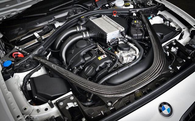 Dedicated Race for the "M2 CS Racing" Circuit Model Begins | BMW