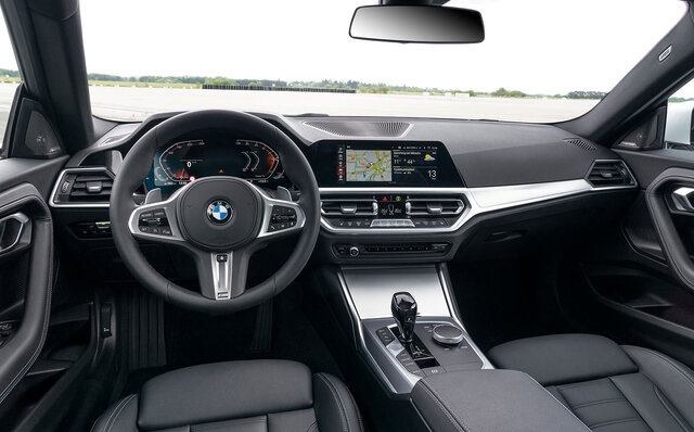 The Compact Coupe 2 Series Arrives in Japan | BMW