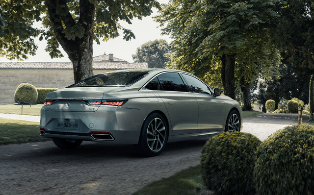 DS's Flagship Saloon, the DS 9, Makes Its Debut | DS