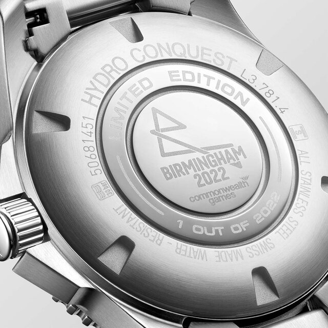 A limited edition of 2,022 pieces celebrating the Commonwealth Games with vibrant neon colors | LONGINES