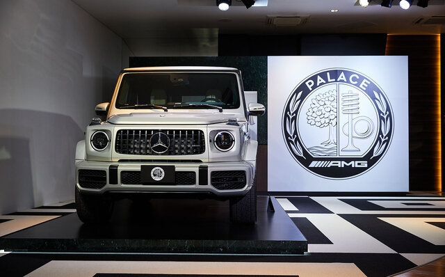 パレス スケートボードとのカプセルコレクションを記念したアートカーが東京に上陸｜Mercedes Benz