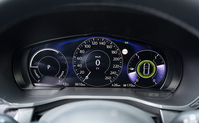 Test Drive of Mazda's New SUV, the CX-60 Prototype—How Does the Handling, Similar to the Roadster 990S, Perform? | MAZDA