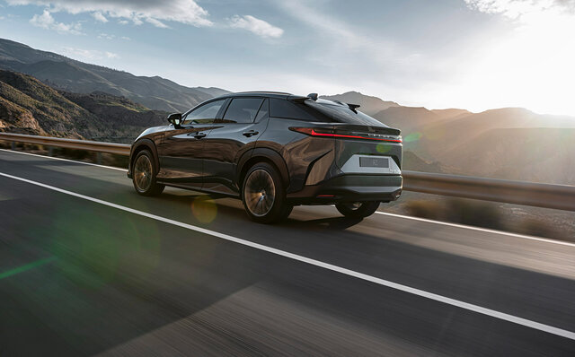 レクサス初となるバッテリーEV専用モデル「RZ」がワールドプレミア｜LEXUS