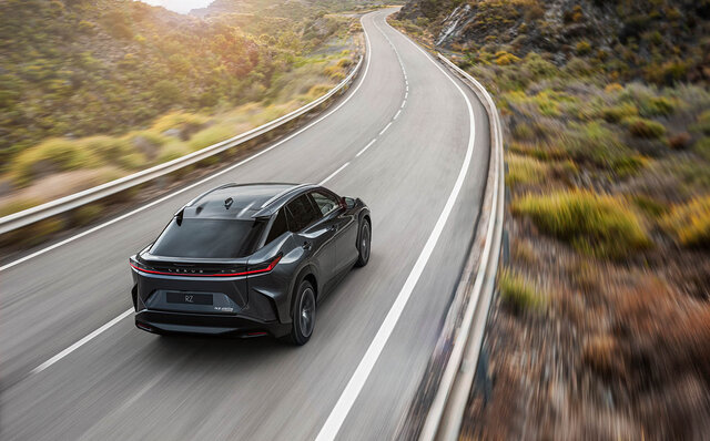 レクサス初となるバッテリーEV専用モデル「RZ」がワールドプレミア｜LEXUS