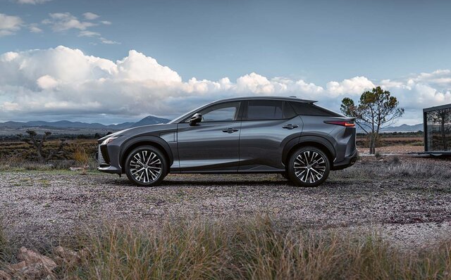 レクサス初となるバッテリーEV専用モデル「RZ」がワールドプレミア｜LEXUS