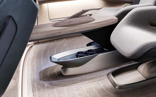 アウディが未来の大都市での活用を見据えたEVコンセプトモデルとは？｜Audi