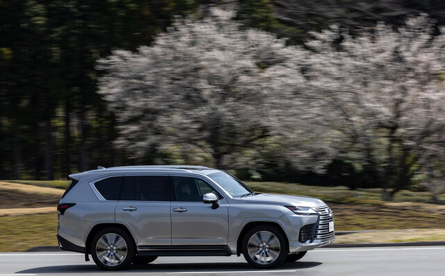 The Dramatically Evolved New Lexus LX: A Report on Its Ride Quality | LEXUS The Dramatically Evolved New Lexus LX: A Report on Its Ride Quality | LEXUS