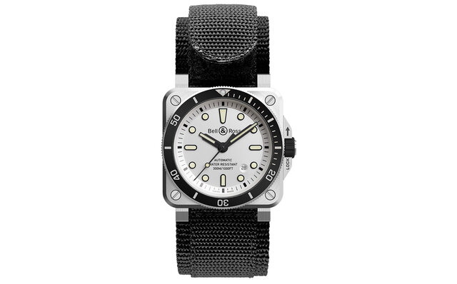  A pure impression emanates from this white diver's watch. The new "BR 03-92 Diver White" | Bell & Ross