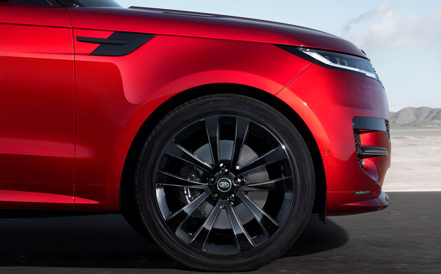 Land Rover World Premieres the New Range Rover Sport | Land Rover