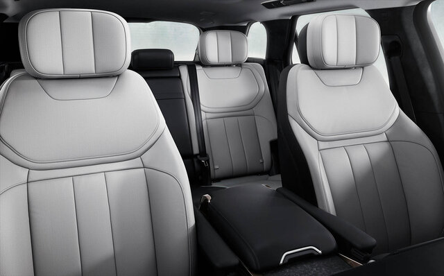 Land Rover World Premieres the New Range Rover Sport | Land Rover