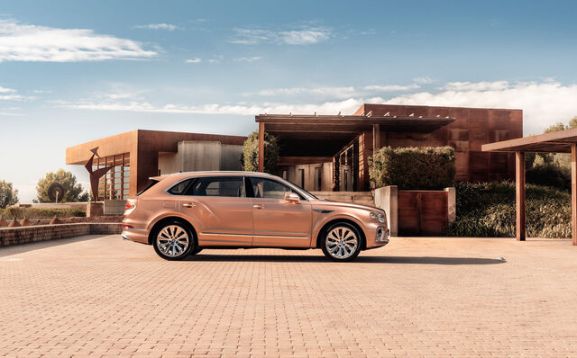 Bentayga's Top-Tier Long-Wheelbase Model Arrives—The Keyword is “Wellness”｜Bentley